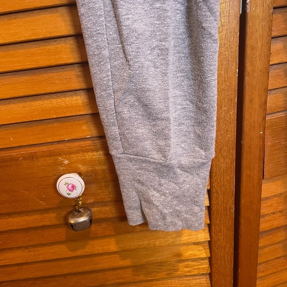 PINK Victoria’s Secret Grey Lounge Active Sweatpants Sz XS - Picture 4 of 7